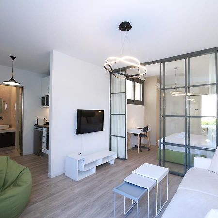 Emily In Athens - Central Chic Flat With Terrace Syntagma E1 Εξωτερικό φωτογραφία