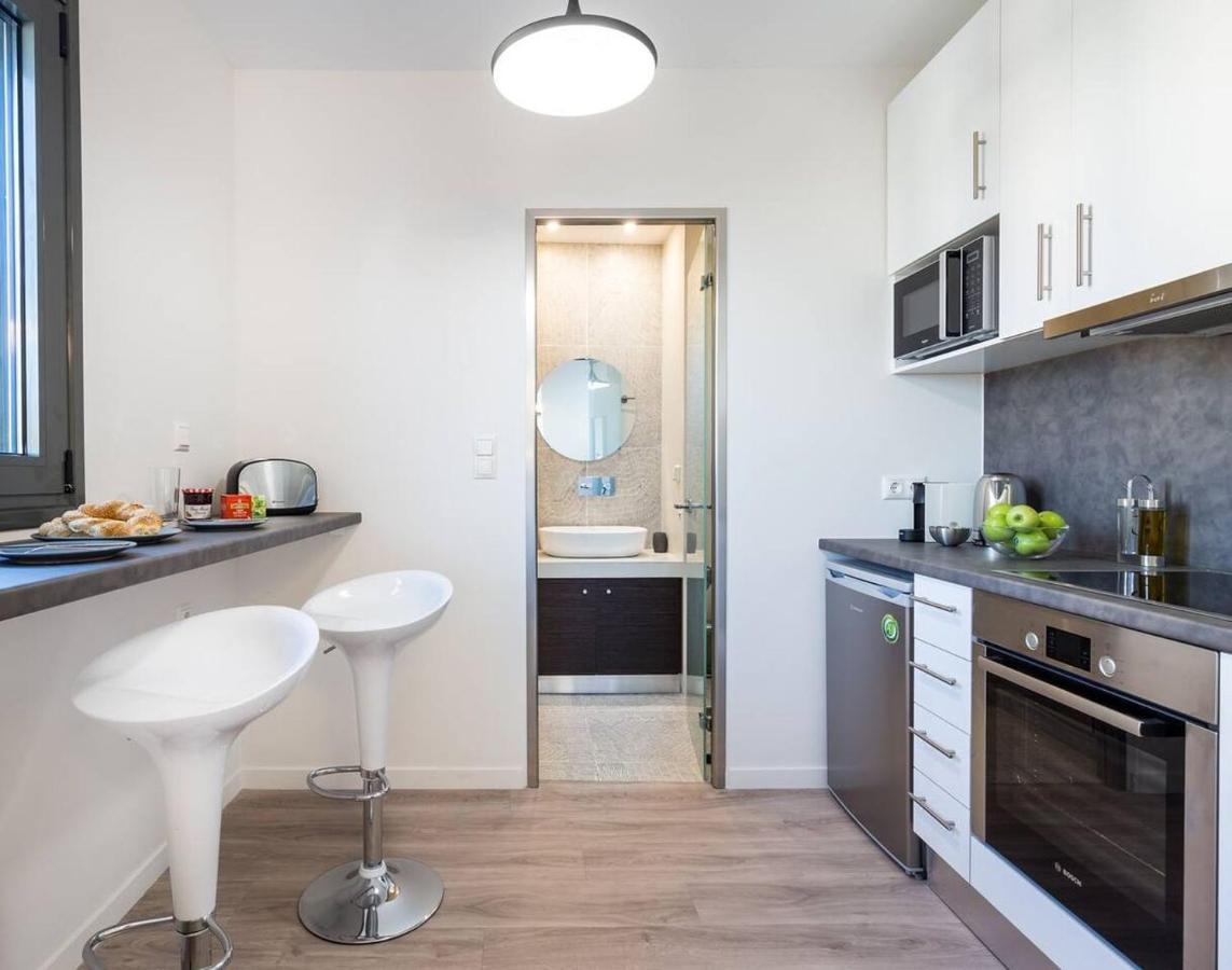 Emily In Athens - Central Chic Flat With Terrace Syntagma E1 Εξωτερικό φωτογραφία