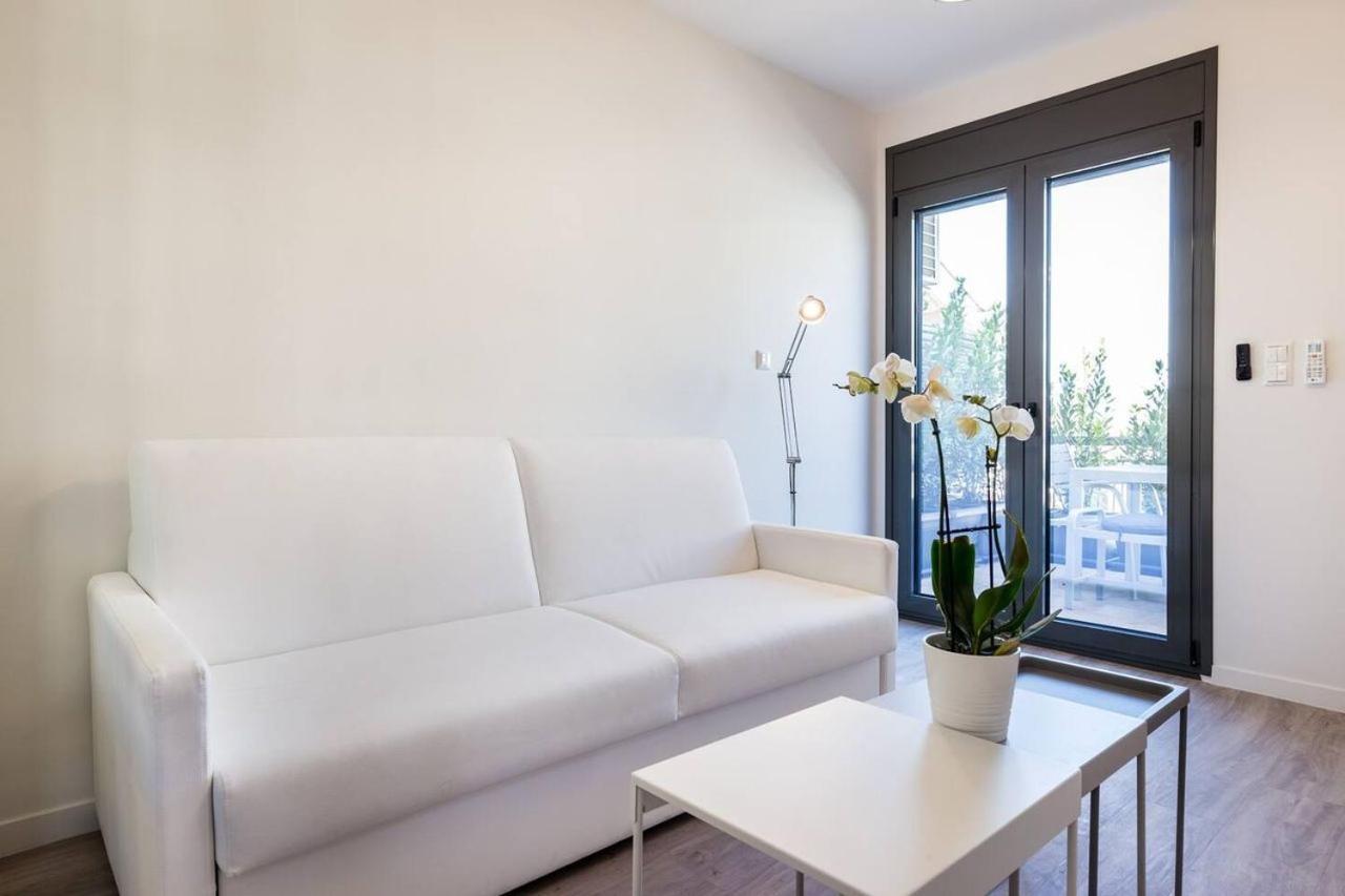 Emily In Athens - Central Chic Flat With Terrace Syntagma E1 Εξωτερικό φωτογραφία
