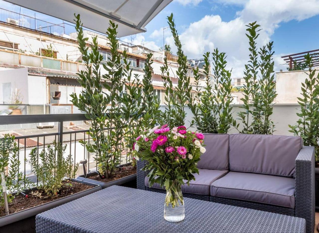 Emily In Athens - Central Chic Flat With Terrace Syntagma E1 Εξωτερικό φωτογραφία