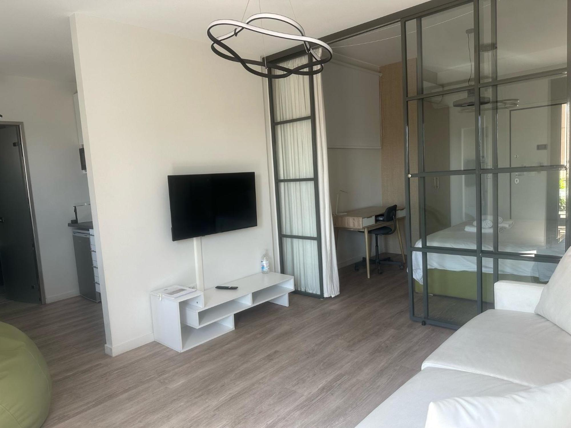 Emily In Athens - Central Chic Flat With Terrace Syntagma E1 Εξωτερικό φωτογραφία