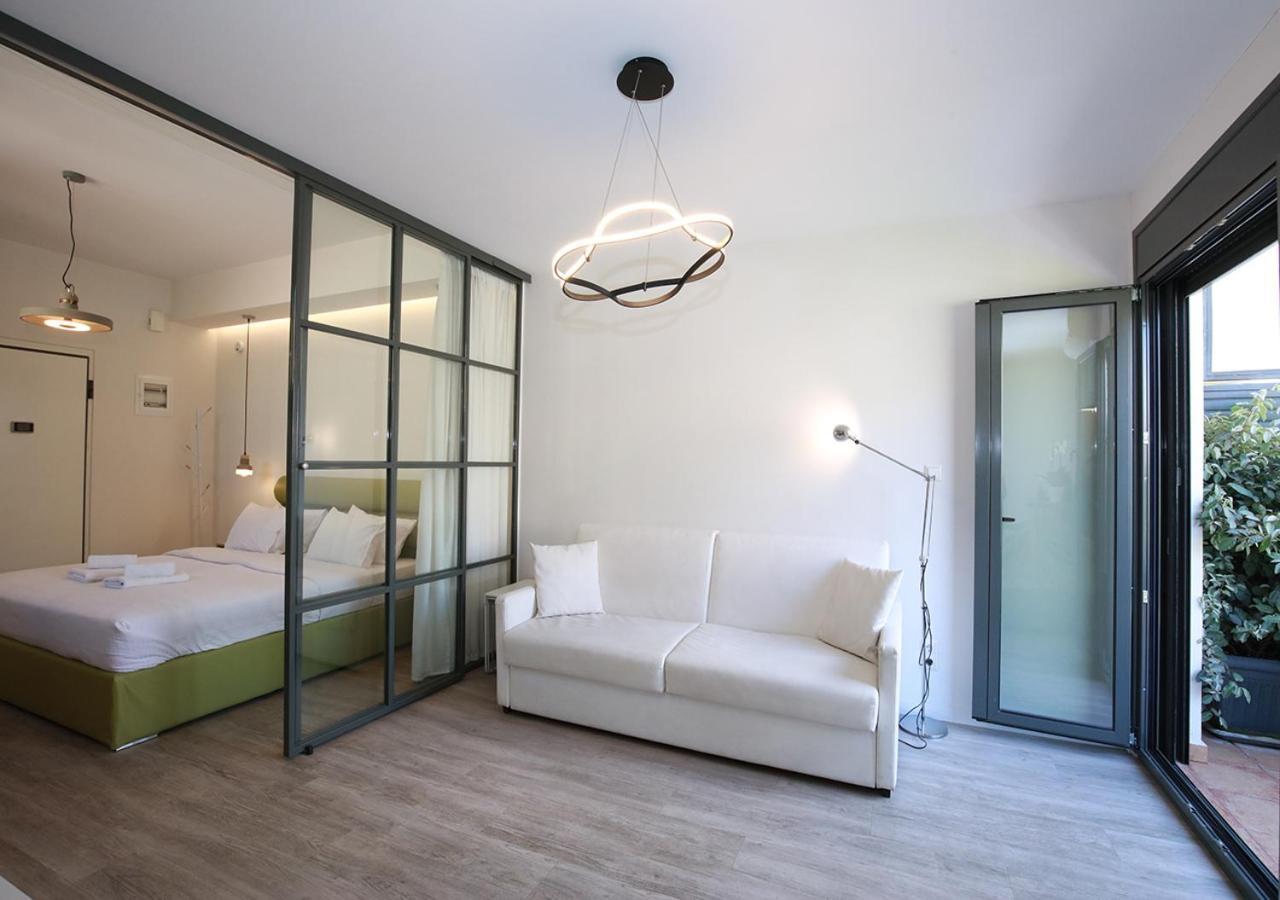 Emily In Athens - Central Chic Flat With Terrace Syntagma E1 Εξωτερικό φωτογραφία
