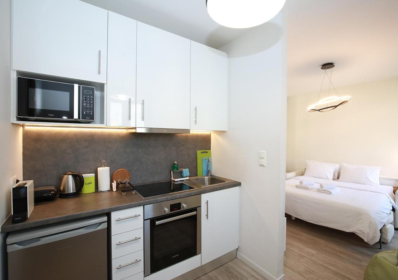 Emily In Athens - Central Chic Flat With Terrace Syntagma E1 Εξωτερικό φωτογραφία