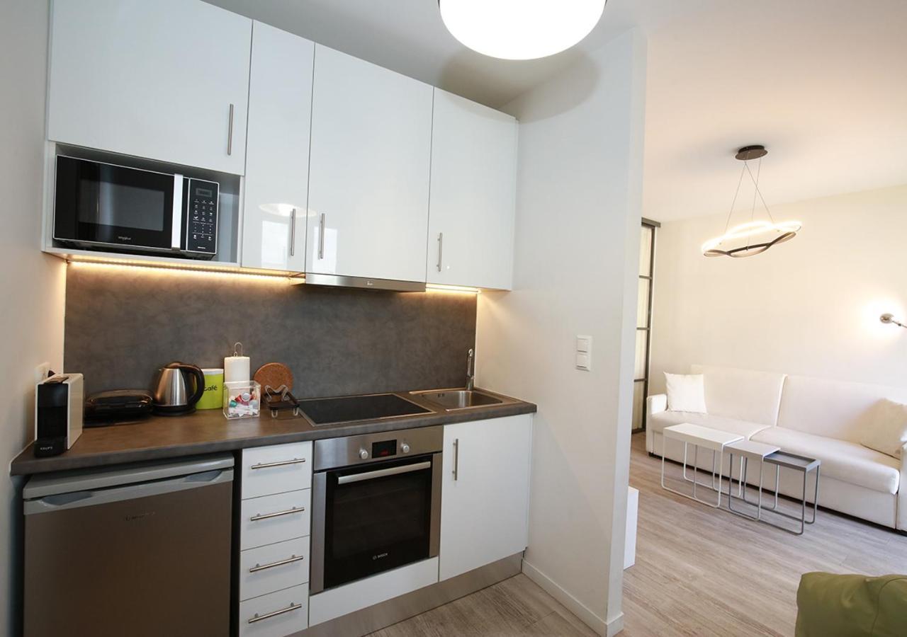 Emily In Athens - Central Chic Flat With Terrace Syntagma E1 Εξωτερικό φωτογραφία