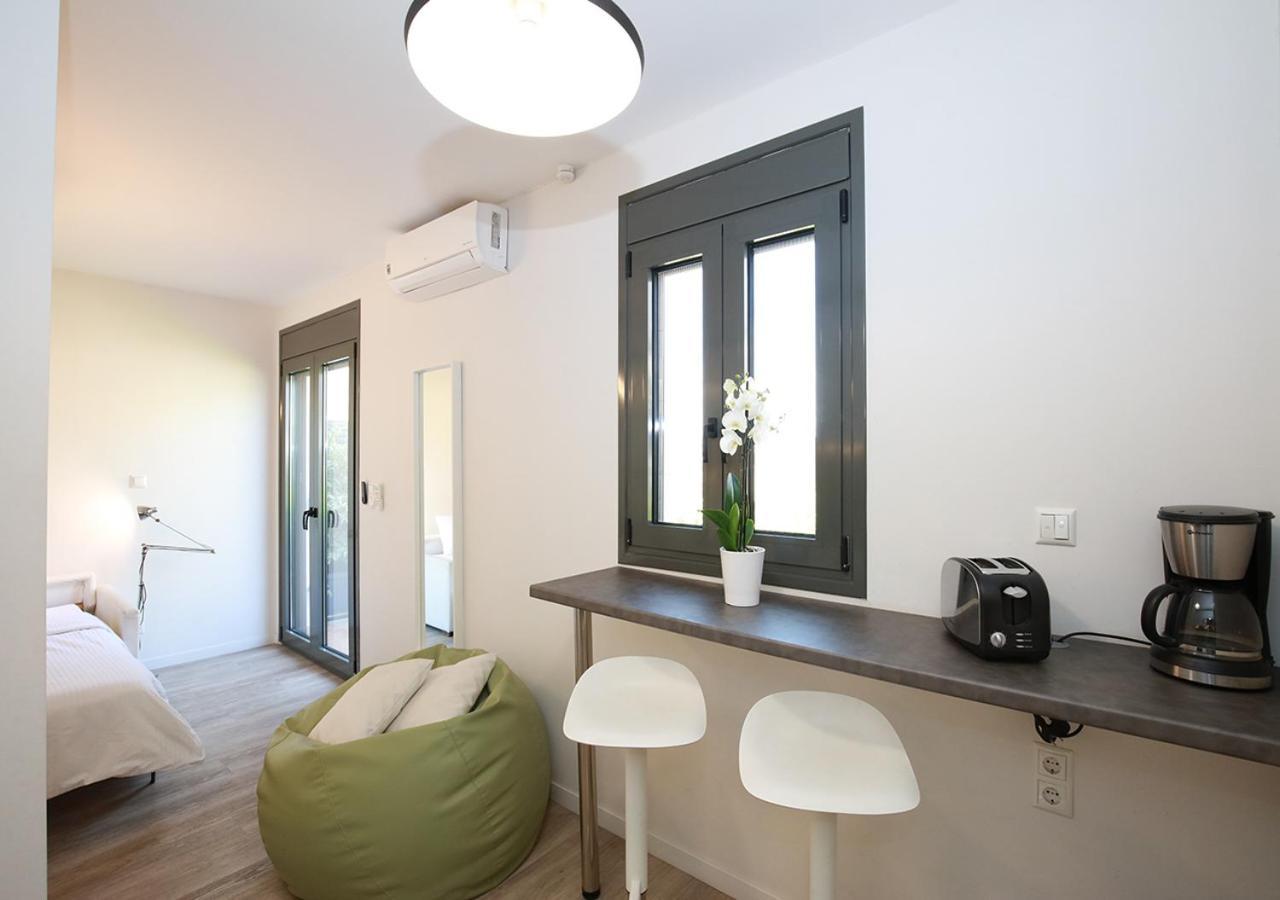 Emily In Athens - Central Chic Flat With Terrace Syntagma E1 Εξωτερικό φωτογραφία