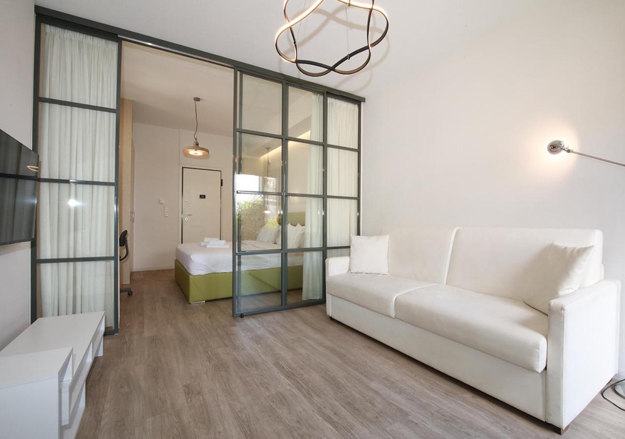 Emily In Athens - Central Chic Flat With Terrace Syntagma E1 Εξωτερικό φωτογραφία